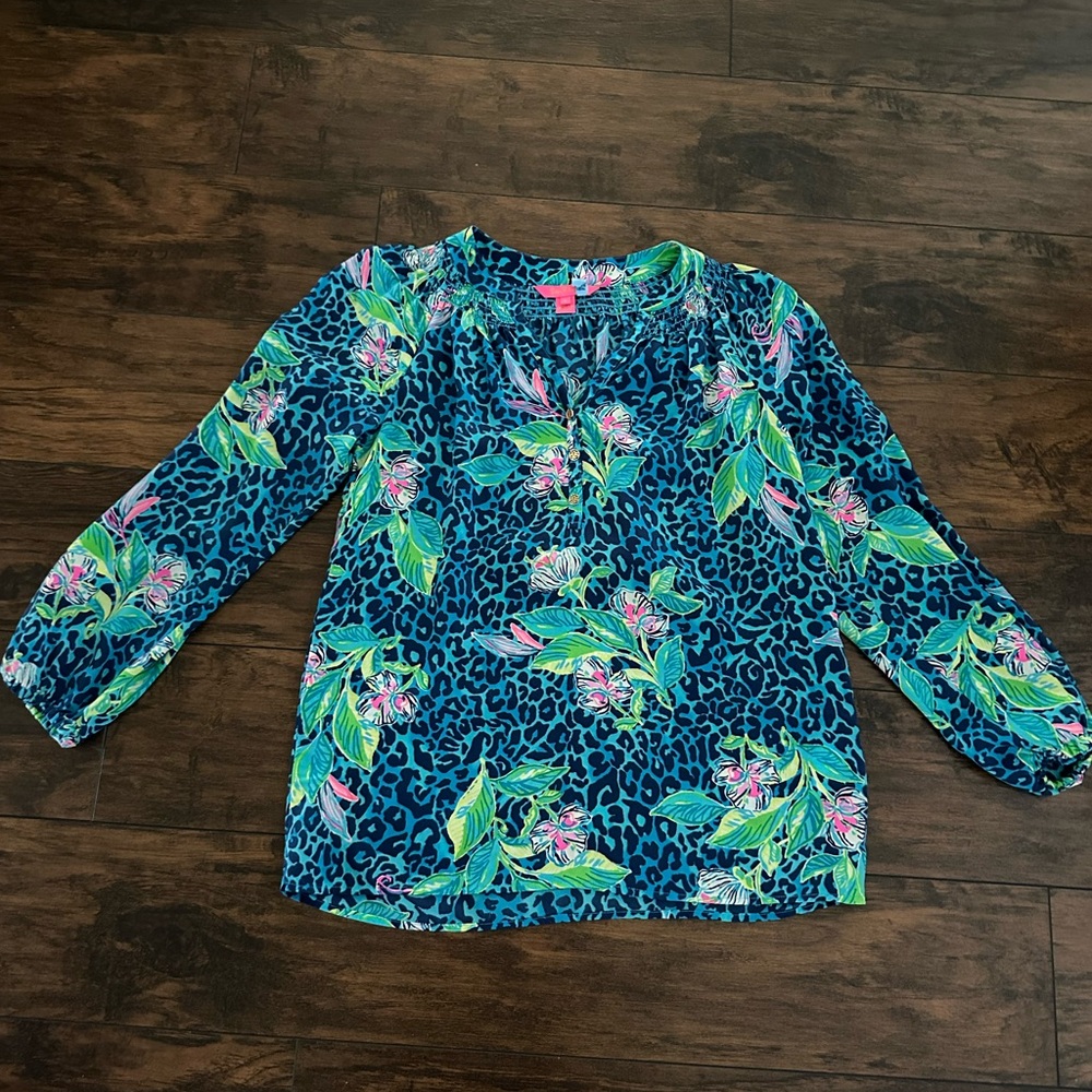 Beautiful Lilly Pulitzer Elsa Silk Blouse!